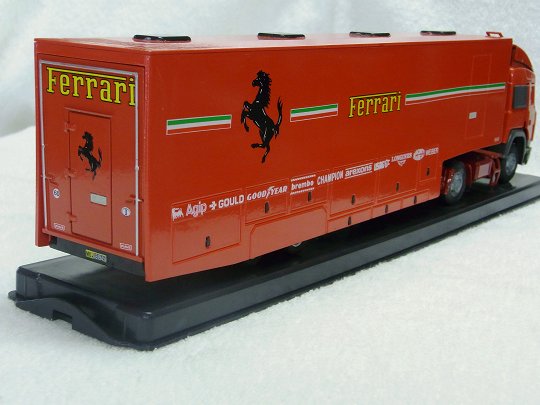 1/43 Ferrari IVECOトランスポーター